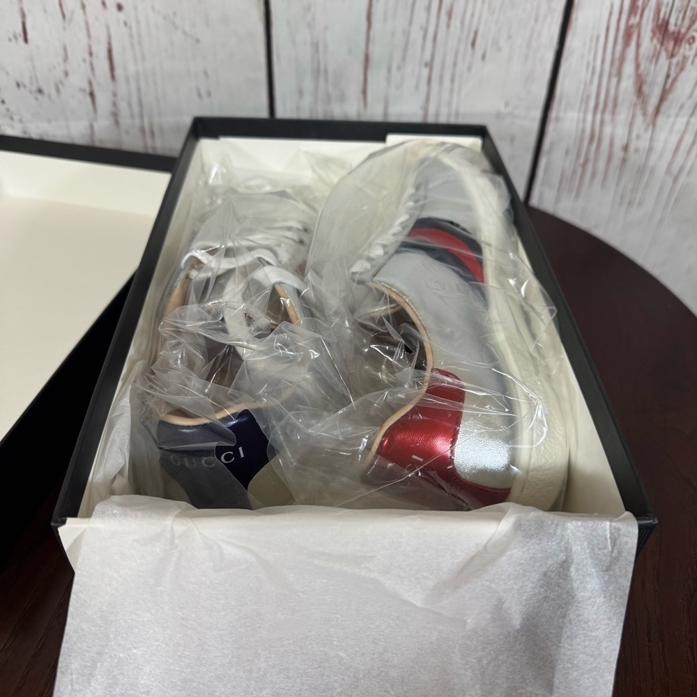 GUCCI ACE Year of the Dog Metallic Silver Women’s Napa Leather Sneakers 7 NiB - Picture 13 of 17